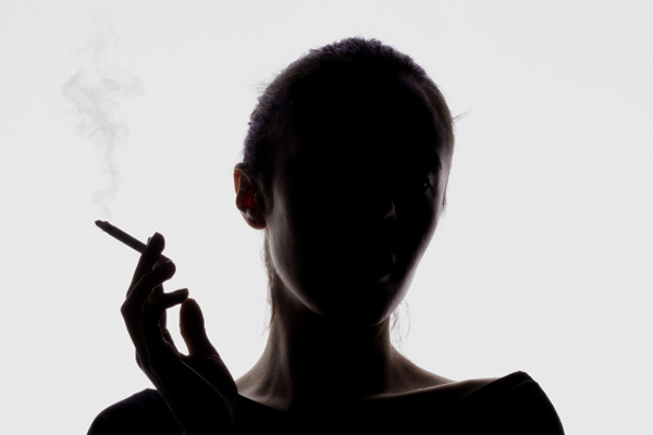 khử mùi thuốc lá 4