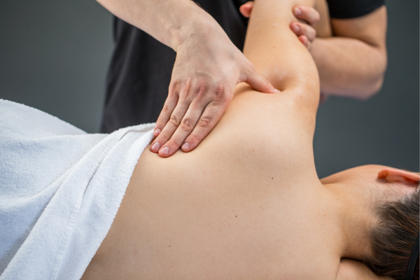 cách massage cổ vai gáy 4