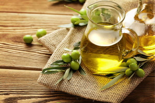 tinh dầu mù u có tác dụng gì
